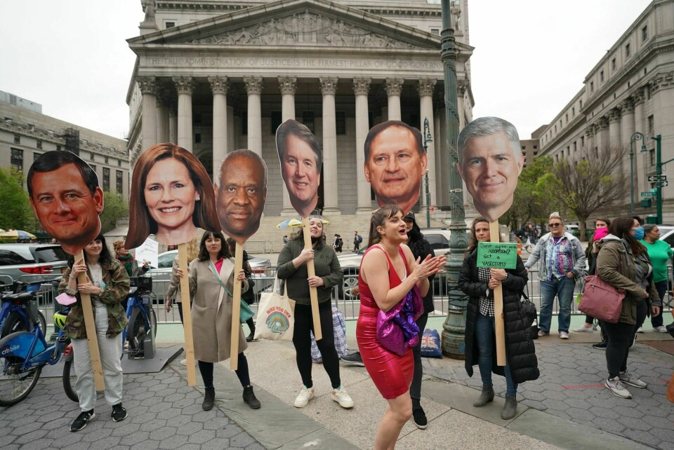 Demonstrasjoner ble holdt i USA denne uka etter lekkasjen fra Høyesterett. Her fra New York. Demonstrasjoner ble holdt i USA denne uka etter lekkasjen fra Høyesterett. Her fra New York.