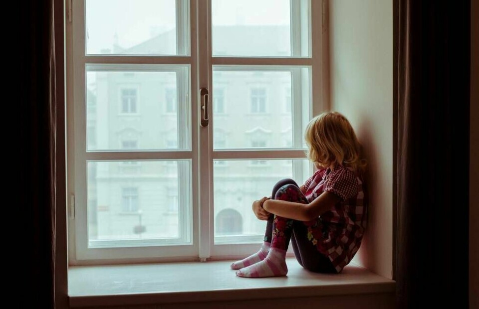 Det må sikres at ansatte har arbeidsforhold som legger til rette for god oppfølging av barn og familier, skriver innleggsforfatterne. Det må sikres at ansatte har arbeidsforhold som legger til rette for god oppfølging av barn og familier, skriver innleggsforfatterne.