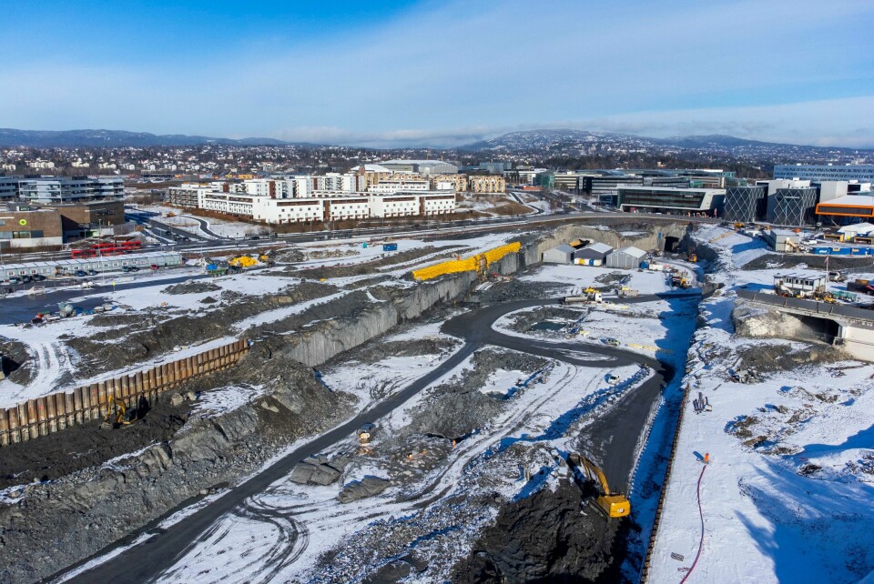 Fornebubanen ligger an til å koste flere milliarder mer enn planlagt. Det pågår nå intense diskusjoner om gigantprosjektets skjebne, ifølge Avisa Oslo og Nettavisen. Foto: Håkon Mosvold Larsen / NTB Frp krever at byggingen av Fornebubanen stanses. Foto: Håkon Mosvold Larsen / NTB