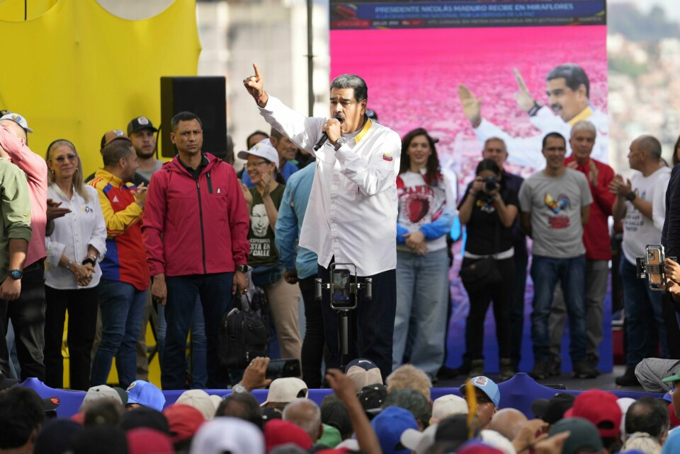 Venezuelas president Nicolás Maduro (bildet) har gått til høyesterett for å få bekreftet valgseieren han ble tildelt av landets valgkommisjon. Opposisjonskandidat Edmundo Gonzalez Urrutia nekter å rette seg etter en innkalling fra domstolen knyttet til de omstridte resultatene av valget i slutten av juli. Venezuelas president Nicolás Maduro (bildet) har gått til høyesterett for å få bekreftet valgseieren han ble tildelt av landets valgkommisjon. Opposisjonskandidat Edmundo Gonzalez Urrutia nekter å rette seg etter en innkalling fra domstolen knyttet til de omstridte resultatene av valget i slutten av juli. Foto: Matias Delacroix / AP / NTB