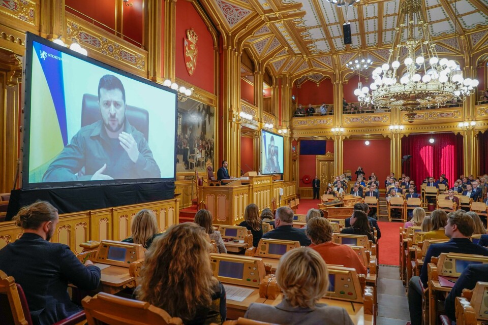 Ukrainas president Volodymyr Zelenskyj taler til Stortinget. Ukrainas president Volodymyr Zelenskyj talte onsdag til Stortinget. Foto: Heiko Junge / NTB