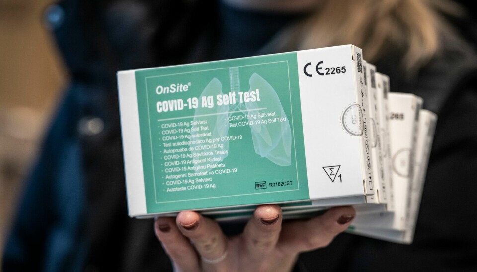 Det er registrert 2.858 nye koronasmittede i Oslo siste døgn. Det er 780 færre enn samme dag forrige uke, men 755 flere enn søndag. Det er registrert 4.065 nye koronasmittede i Oslo siste døgn. Omleggingene i testregimet der man ikke lenger behøver å ta en OCR-test om hurtigtesten slår ut, har påvirket antallet registrerte tilfeller.Foto: Ole Berg-Rusten / NTB