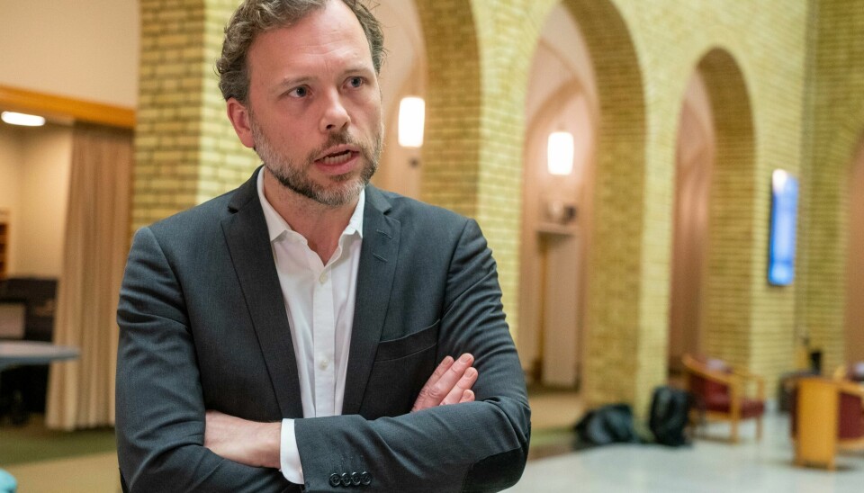 – Jeg forstår at Hadia Tajik velger å gå av, sier SV-leder Audun Lysbakken. – Jeg forstår at Hadia Tajik velger å gå av, sier SV-leder Audun Lysbakken. Foto: Terje Pedersen / NTB