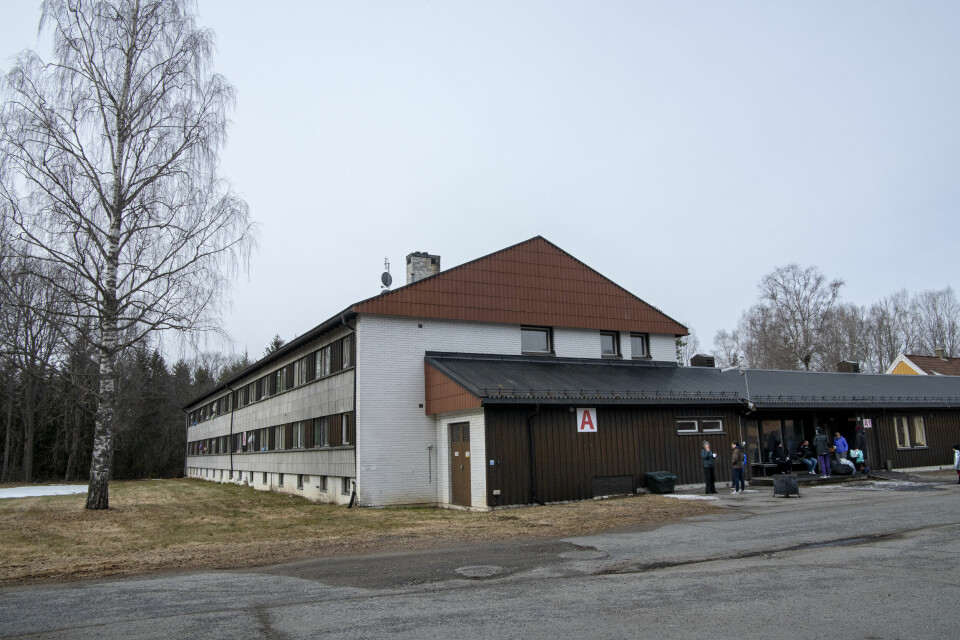 Blokk A er blant de nyankomne flyktningene regnet som den beste innkvarteringen, for der må de ikke ned i kjelleren for å gå på toalettet. Flyktningemottak for ukrainske flyktninger utenfor Hønefoss.