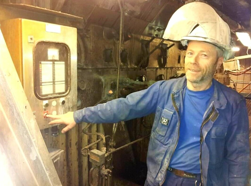 Thorstein Jarl skrudde av kalkovnen for siste gang 12. april 2012. Det ble avslutningen på 129 års industrihistorie - og mosselukta. Thorstein Jarl skrudde av kalkovnen for siste gang 12. april 2012. Det ble avslutningen på 129 års industrihistorie - og mosselukta.