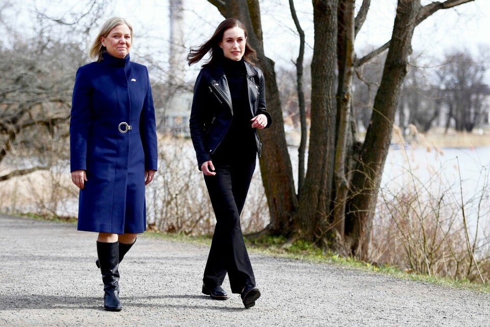 Sveriges Magdalena Andersson og Finlands Sanna Marin er ett skritt nærmere Nato-medlemskap. Sveriges statsminister Magdalena Andersson (t.v.) og hennes finske kollega, Sanna Marin, holdt onsdag en pressekonferanse i Stockholm hvor mulig Nato-medlemskap var tema. Foto: Paul Wennerholm / AP / NTB