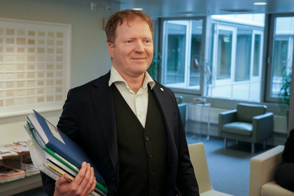 Kommunalminister Sigbjørn Gjelsvik (Sp) vil styrke det kommunale selvstyret. Oslo 20211126. Sigbjørn Gjelsvik fra Sp deltar når budsjettforhandlingene mellom regjeringspartiene og SV fortsetter på Stortinget fredag.Foto: Ole Berg-Rusten / NTB
