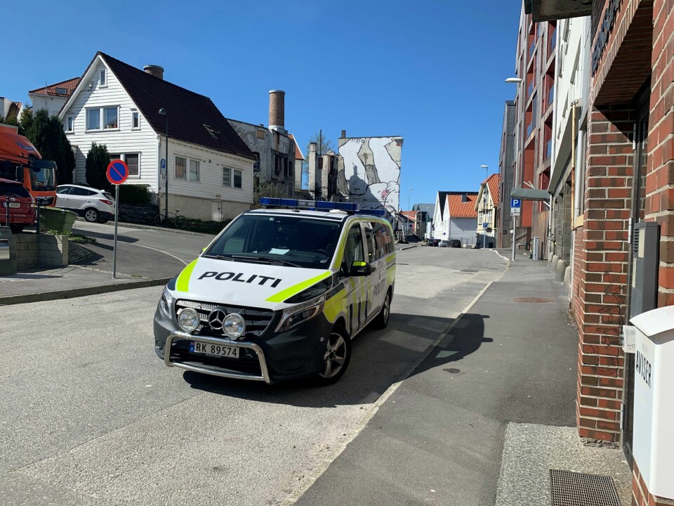 Nødetatene rykket ut på en arbeidsulykke i Verksgata i Stavanger sentrum fredag ettermiddag. Nødetatene rykket ut på en arbeidsulykke i Verksgata i Stavanger sentrum fredag ettermiddag.