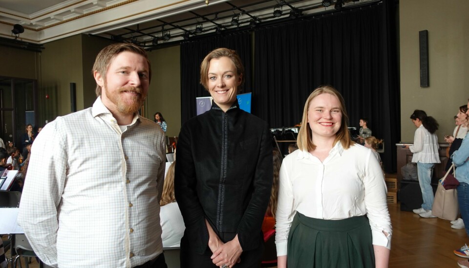 Kultur- og likestillingsminister Anette Trettebergstuen lanserte støtteordningene Frifond Organisasjonsboost og Frifond Restart under Orkesterdagen 2022. Her sammen med generalsekretær i Norsk musikkråd Bjarne Dæhli til venstre og styreleder i Landsrådet for Norges barne- og ungdomsorganisasjoner Isa Maline Isene til høyre. Kultur- og likestillingsminister Anette Trettebergstuen lanserte støtteordningene Frifond Organisasjonsboost og Frifond Restart under Orkesterdagen 2022. Her sammen med generalsekretær i Norsk musikkråd Bjarne Dæhli til venstre og styreleder i Landsrådet for Norges barne- og ungdomsorganisasjoner Isa Maline Isene til høyre.
