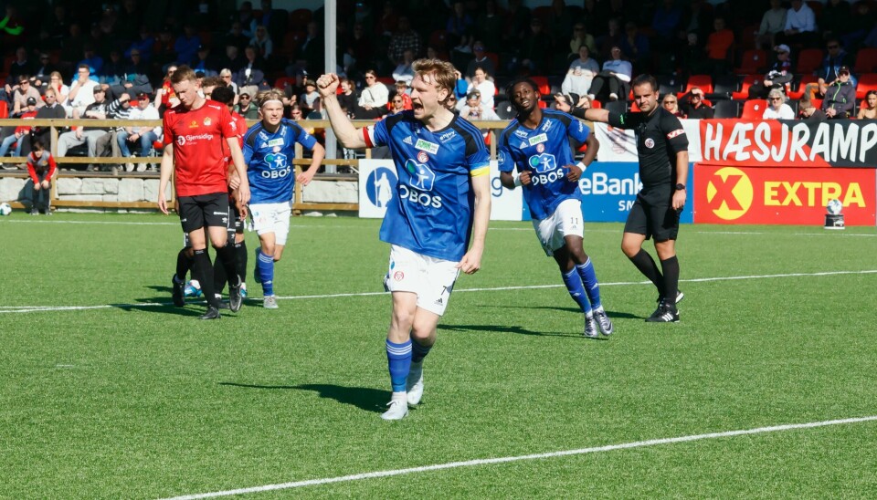 Rasch scoret i andre kamp på rad før han ble kjørt til sykehus i ...