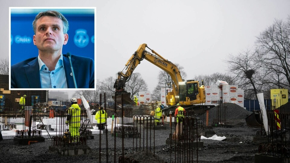 Oslo MDG vil innføre rivestopp for kommunale bygg i Oslo. Finansbyråd Einar Wilhelmsen (MDG) mener det er nødvendig. Her fra byggingen av det nye Tøyenbadet, som etter mange oppussingsforsøk ble revet våren 2020. Oslo MDG vil innføre rivestopp for kommunale bygg i Oslo. Finansbyråd Einar Wilhelmsen (MDG) mener det er nødvendig. Her fra byggingen av det nye Tøyenbadet, som etter mange oppussingsforsøk ble revet våren 2020.