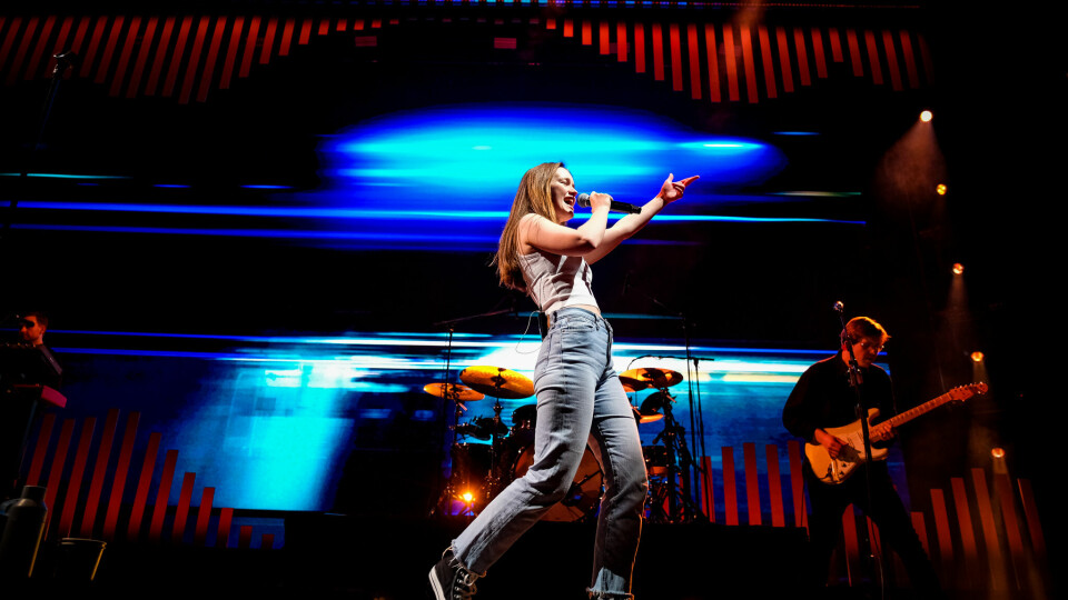 Sigrid i Oslo Spektrum 6. mai, på utgivelsesdagen for albumet «How To Let Go». Sigrid