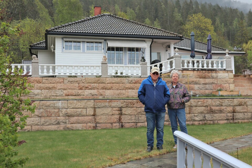 Terje og Karin Lien er en av de nærmeste naboen til Utøya-kaia. Her har familien bodd i seks generasjoner. Terje og Karin Lien er en av de nærmeste naboen til Utøya-kaia. Her har familien bodd i seks generasjoner.