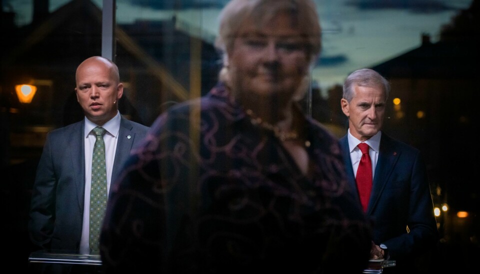 Det er forresten et veldig merkelig politisk prinsipp å mene at folk blir friske og i stand til å jobbe bare de får dårlig nok økonomi, skriver vår kommentator og peker på disse: Erna Solberg, Jonas Gahr Støre og Trygve Slagsvold Vedum. .
