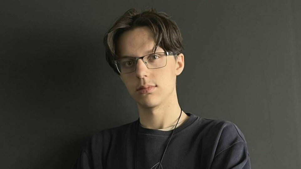 Daniel (16) Daniel Vinichenko (16)