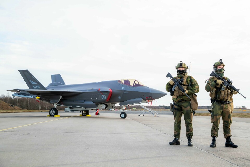 Forsvaret viste fram sine nye F-35 jagerfly på Rygge militære flyplass i Østfold i 2019. Foto: Håkon Mosvold Larsen / NTB Forsvaret viste fram sine nye F-35 jagerfly på Rygge militære flyplass i Østfold i 2019. Foto: Håkon Mosvold Larsen / NTB