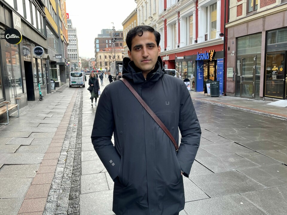 Høyres Hassan Nawaz. Høyres Hassan Nawaz.