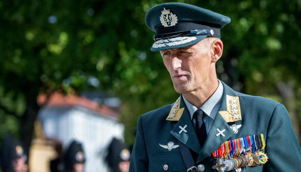 Forsvarssjefen, generalmajor Eirik Kristoffersen, sier han vil se nærmere på en ny varslingssak om en major som ble dømt for fyllekjøring og for å ha prøvd å få underordnede kolleger til å lyve for politiet. Forsvarssjefen, generalmajor Eirik Kristoffersen, sier han vil se nærmere på en ny varslingssak om en major som ble dømt for fyllekjøring og for å ha prøvd å få underordnede kolleger til å lyve for politiet.Arkivfoto: Gorm Kallestad / NTB
