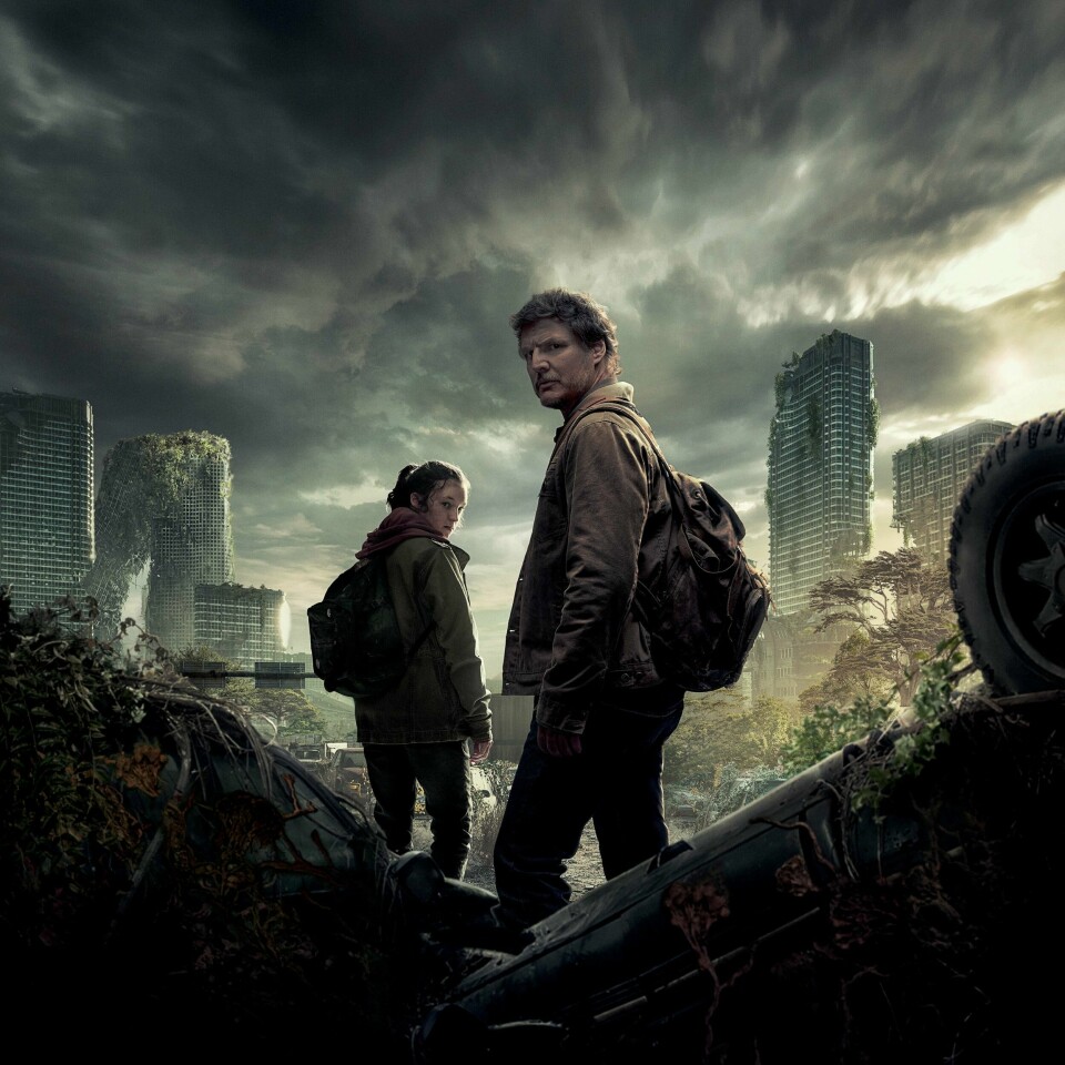 Fra TV-spill til stort anlagt dramaserie: «The Last of Us» skildrer Ellie og Joel på vei gjennom en post-apokalyptisk verden, befolket av zombier og mange dødelige farer. Fra TV-spill til stort anlagt dramaserie: «The Last of Us» skildrer Ellie og Joel på vei gjennom en post-apokalyptisk verden, befolket av zombier og mange dødelige farer.