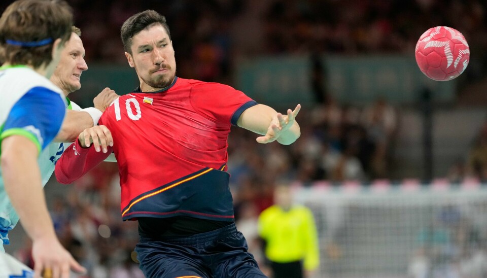 Aleks Dujsjebajev og Spania vant bronsefinalen mot Slovenia. Aleks Dujsjebajev og Spania vant bronsefinalen mot Slovenia. Foto: Brian Inganga / AP / NTB