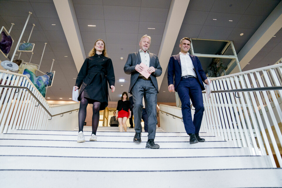 Byrådsleder Raymond Johansen (Ap), finansbyråd Einar Wilhelmsen (MDG) og oppvekst- og kunnskapsbyråd Sunniva Holmås Eidsvoll (SV) på pressekonferansen om revidert Oslo-budsjett for 2022. Fornebubanen skal finansieres gjennom Oslopakke 3 som må vedtas i bystyret. Byrådspartiet Ap og SV skal etter planen bestemme seg for om de vil vedta finansieringen mandag. Byrådsleder Raymond Johansen, finansbyråd Einar Wilhelmsen og oppvekst- og kunnskapsbyråd Sunniva Holmås Eidsvoll på pressekonferansen om revidert Oslo-budsjett for 2022.