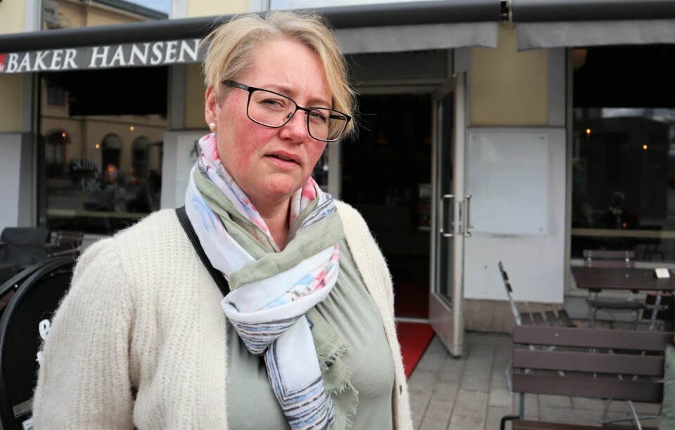 ME-syke Jane Solheim har kjempet for uføretrygd siden 2019, da første avslag kom. Nå føler hun at uansett hva hun gjør, så kommer det bare nye behandlingskrav som Nav mener hun må gjennomføre. ME-syke Jane Solheim har kjempet med Nav i 8,5 år - selv om nevnte Nav har vurdert at hun ikke har noen restarbeidsevne - avslår de fortsatt uføretrygd.