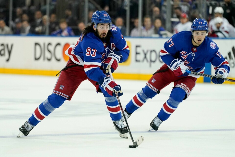 New York Rangers Mika Zibanejad gjorde sitt 20 målpoeng i NHL-sluttspillet med ett mål og en assist mot Tampa Bay Lightning. New York Rangers Mika Zibanejad gjorde sitt 20 målpoeng i NHL-sluttspillet med ett mål og en assist mot Tampa Bay Lightning. Foto: John Minchillo / AP / NTB