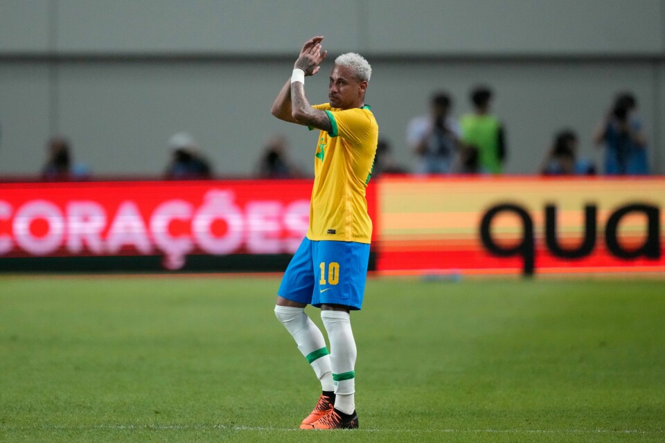 Neymar scoret to mål mot Sør-Korea torsdag. Neymar scoret to mål mot Sør-Korea torsdag. Foto: Lee Jin-man / AP / NTB