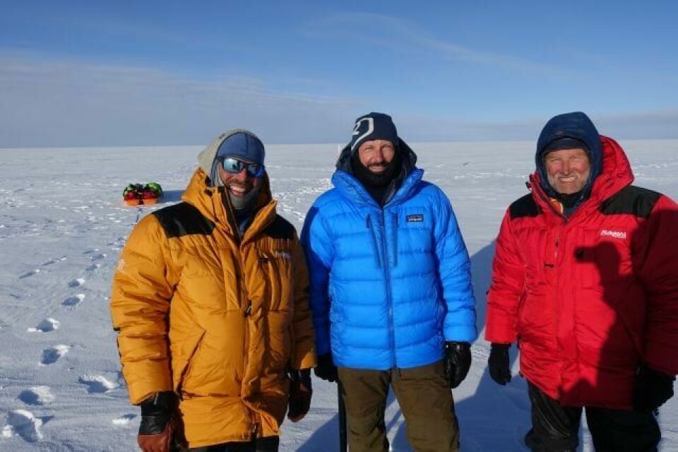 Kronprins Haakon er takknemlig for å ha fått være med på ekspedisjonen over Grønlandsisen. Her er siste fotooppdatering fra gjengen som er på ekspedisjon. Foto: Harald Dag Jølle / Handout UIT.no / NTB