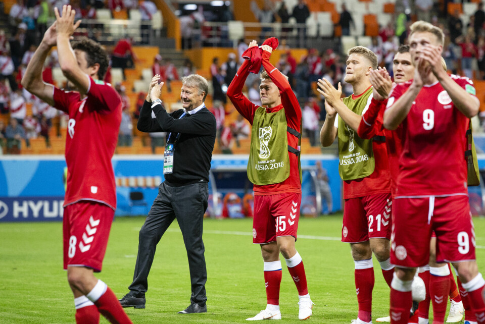 Åge Hareide ledet Danmark under Fotball-VM i 2018, laget nådde åttedelsfinalen. Her fra 1-0-seieren over Peru i gruppespillet. Åge Hareide ledet Danmark under Fotball-VM i 2018, laget nådde åttedelsfinalen. Her fra 1-0-seieren over Peru i gruppespillet.
