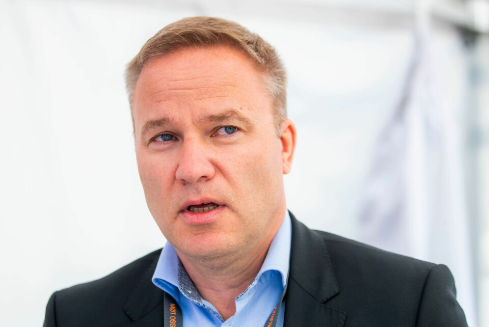 Arendal 20190813. Resett-redaktør Helge Lurås på standen til Ytringsfrihetsforbundet under Arendalsuka 2019