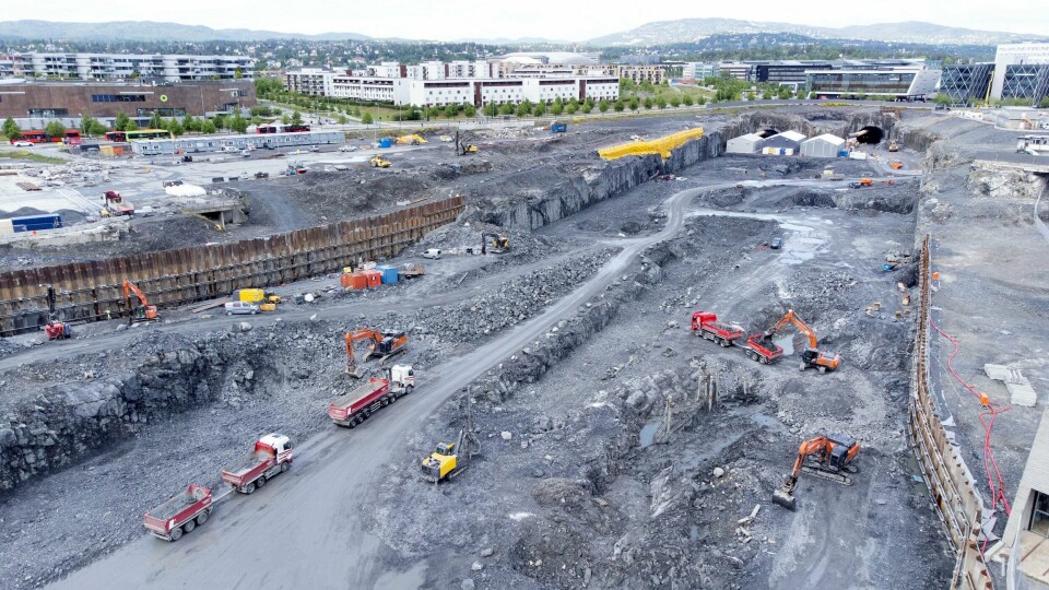 Dronefoto av det som skal bli Fornebubanen Dronefoto av det som skal bli Fornebubanen