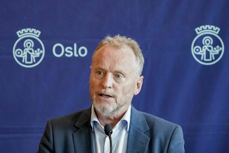 Byrådsleder i Oslo Raymond Johansen (Ap) på hasteinnkalt pressekonferanse i Oslo rådhus om Fornebubanen. Oslo 20220613. Byrådsleder i Oslo Raymond Johansen (Ap) på hasteinnkalt pressekonferanse i Oslo rådhus om Fornebubanen.Foto: Terje Pedersen / NTB