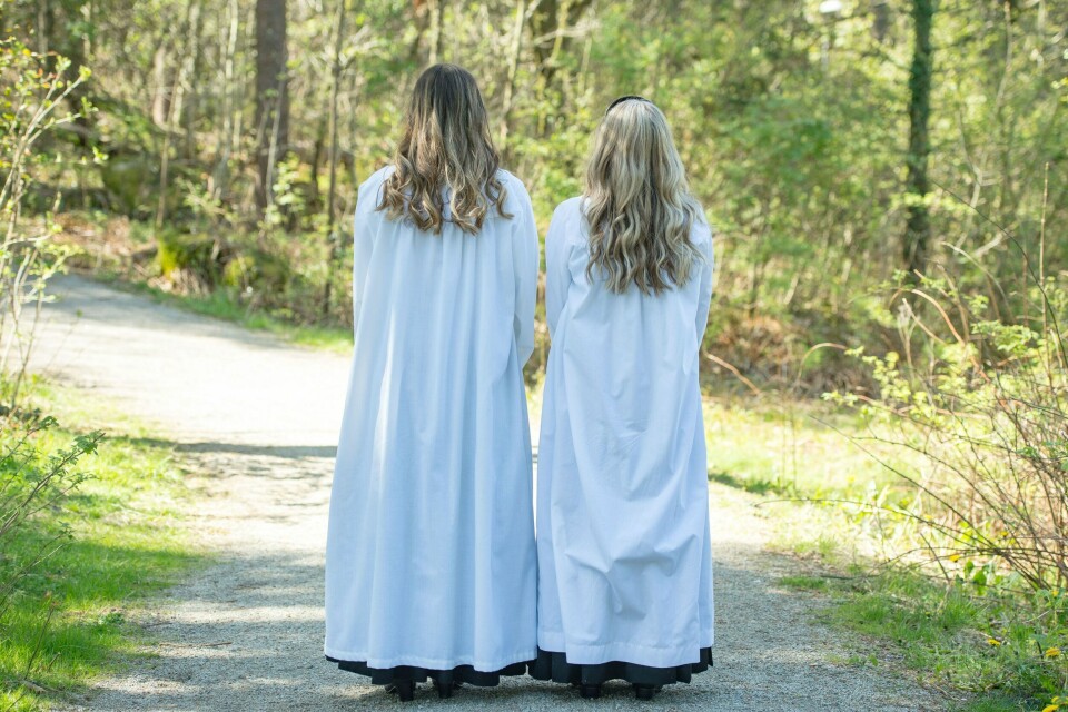Konfirmasjonen kommer for tidlig. Ungdommene har mer bruk for pengene senere, mener førsteamanuensis. Konfirmasjonen kommer for tidlig. Ungdommene har mer bruk for pengene senere, mener førsteamanuensis. Foto: Carina Johansen / NTB