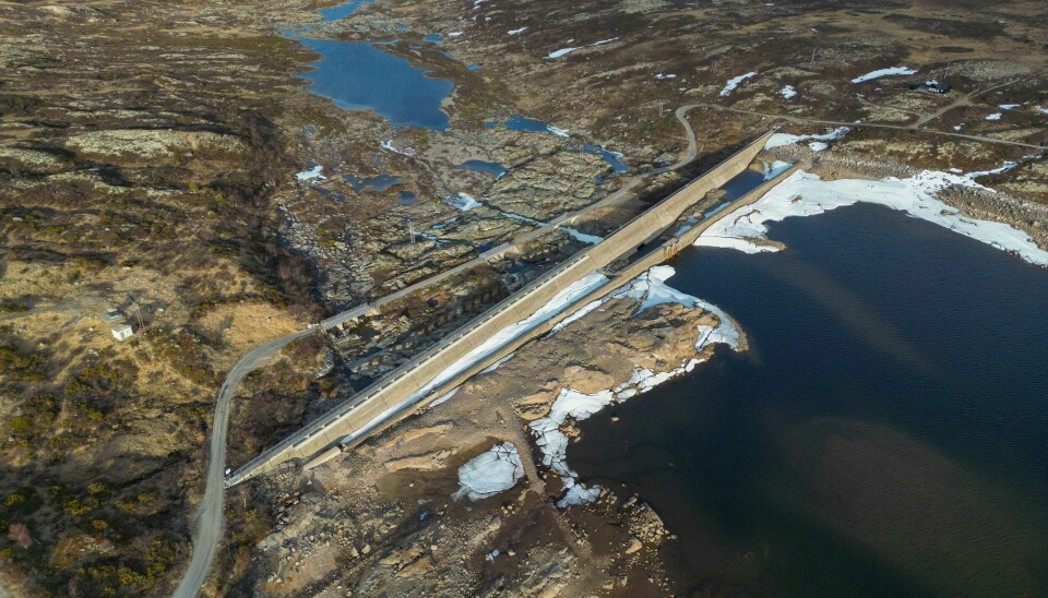 Vannstanden har økt siden dette bildet ble tatt i Kalhovdfjorden i begynnelsen av juni. Foto: Ørn E. Borgen / NTB Vannstanden har økt siden dette bildet ble tatt i Kalhovdfjorden i begynnelsen av juni. Foto: Ørn E. Borgen / NTB