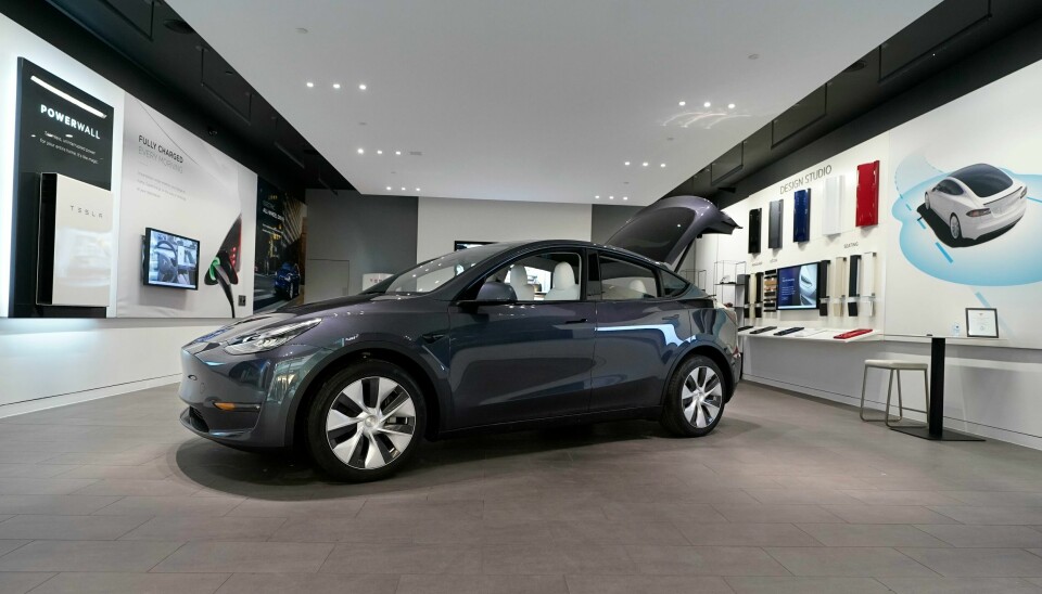 «I 2022 var Norges mest solgte bil Tesla Y. Denne bilen koster mellom 550.000 og 700.000, og beskriver tydelig hvem som er «de vanlige folka» dagens regjering snakket om i valgkampen for halvannet år siden.» skriver Torkel Varfjell.