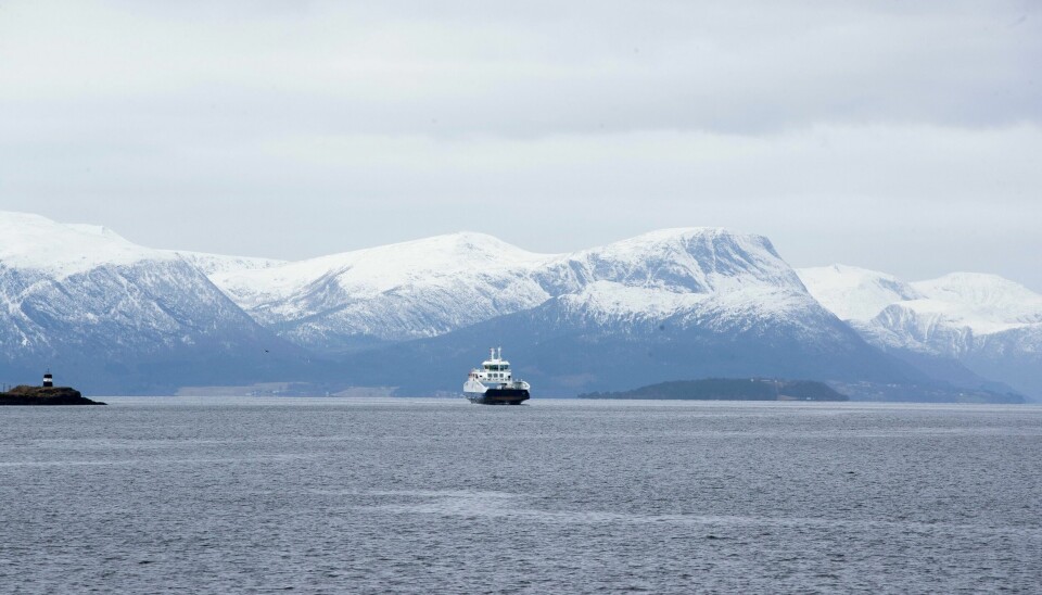 Illustrasjonsfoto. Bilferga Fannefjord på vei inn i Moldefjorden. Illustrasjonsfoto. Bilferga Fannefjord på vei inn i Moldefjorden.