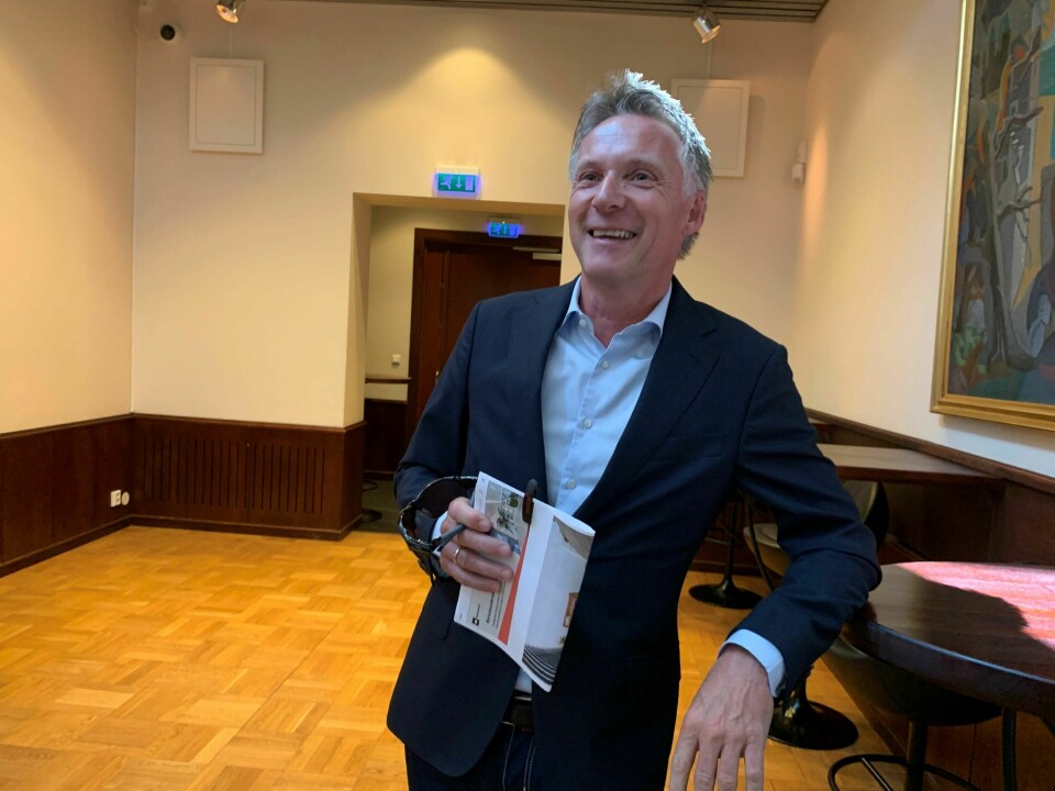 Alfred Ydstebø i Base på vei til retten i Handelens Hus på rettssaken første dag. Utbyggeren er glad for å få medhold på at Lervig Local får fortsette driften som før. Alfred Ydstebø