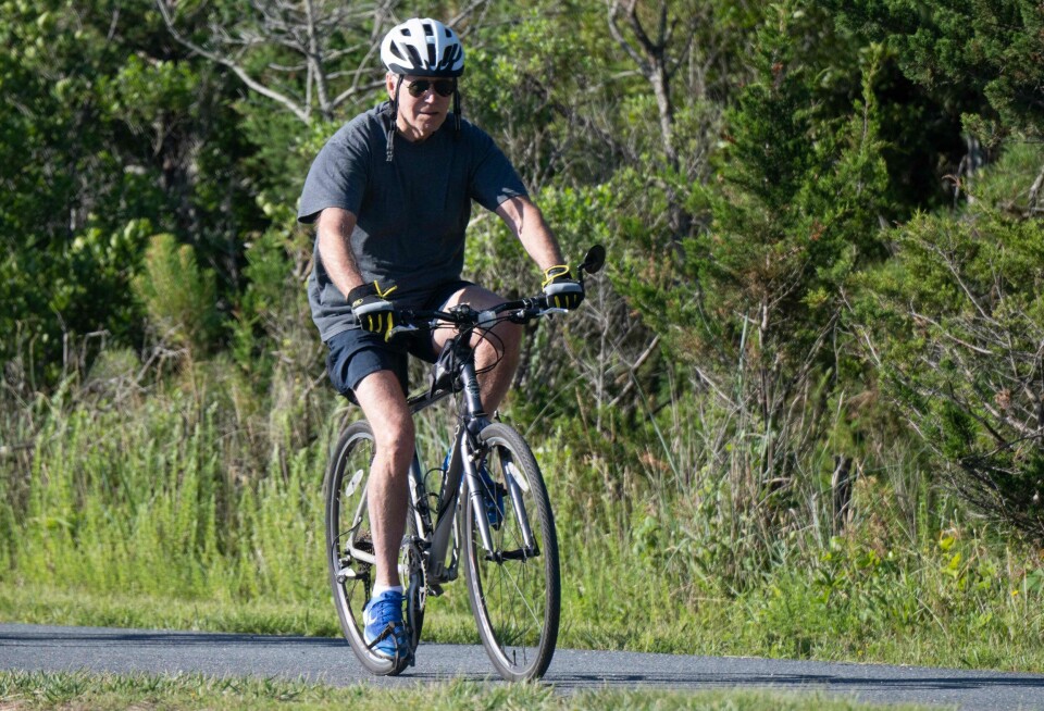 USAs president Joe Biden på sykkel sist lørdag hjemme i Delaware. USAs president Joe Biden på sykkel sist lørdag hjemme i Delaware.