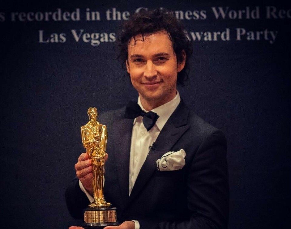 Alexx Alexxander fra Tønsberg ble i Las Vegas nylig kåret til «Tiårets illusjonist» («Illusionist of the decade») for hele verden. Alexx Alexxander