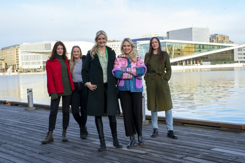 Hanne-Lene Dahlgren og Emilie Voe Nereng sammen med de andre i Palett, Frøya Hetzel (gründer) og Kristine Skaarer (head chef) og Kristine Bakk (gründer). Palett