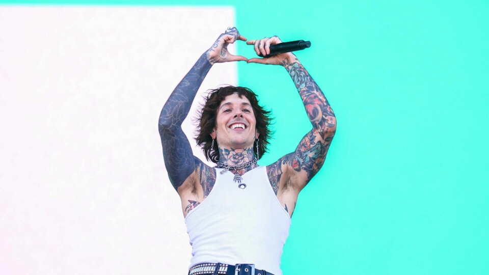 Hard musikk, men ellers bare kjærlighet under Bring Me The Horizon-konserten på Tons of Rock fredag, et av flere høydepunkter denne dagen. Hard musikk, men ellers bare kjærlighet under Bring Me The Horizon-konserten på Tons of Rock fredag.