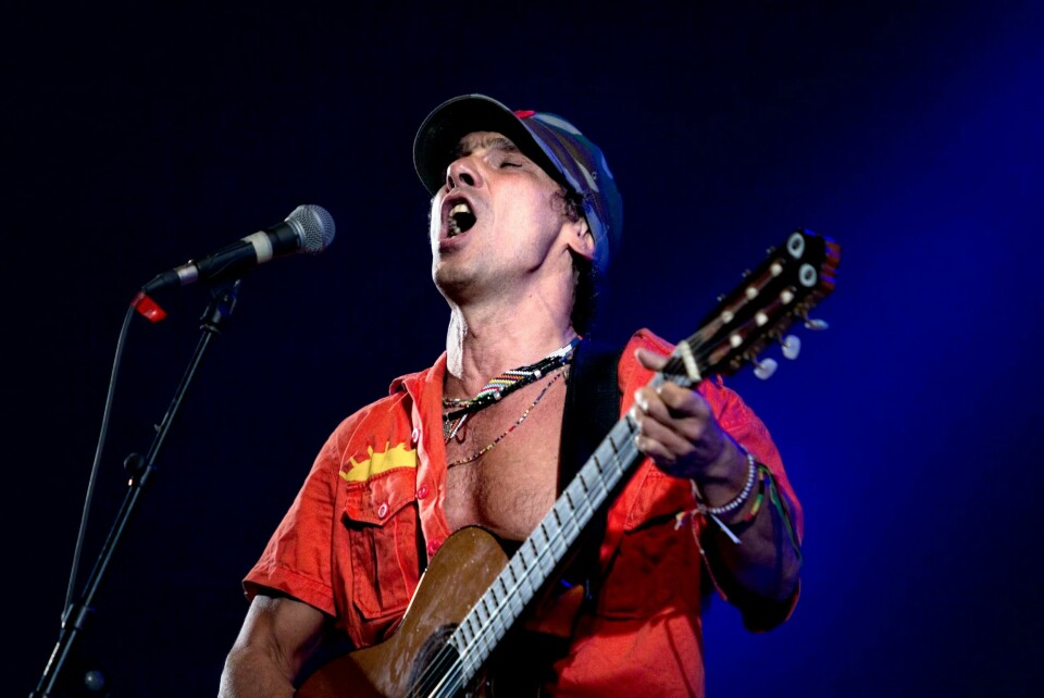 Manu Chao på Melafestivalen, lørdag 25. august 2012. Ingen kan si nøyaktig hvor mange tusen som var på Rådhusplassen denne kvelden. Manu Chao på Melafestivalen, lørdag 25. august 2012. Ingen kan si nøyaktig hvor mange tusen som var på Rådhusplassen denne kvelden.