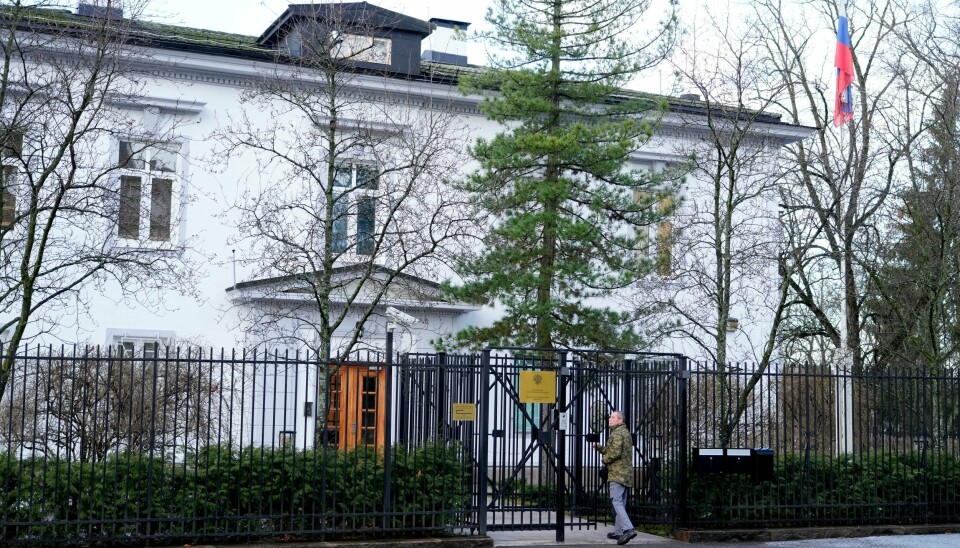 Russlands ambassade ved Ukrainas plass i Oslo. Tre diplomater fra Russlands ambassade i Oslo må forlate landet, kunngjorde Utenriksdepartementet onsdag. Foto: Heiko Junge / NTB