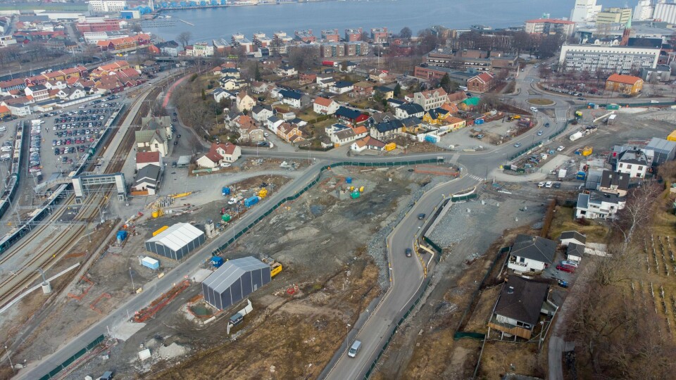 Dronefoto av jernbaneutbyggingen i Moss. Dronefoto av jernbaneutbyggingen i Moss. Bane NOR. Jernbane. Nyquistbyen. Dobbeltspor. Drone.