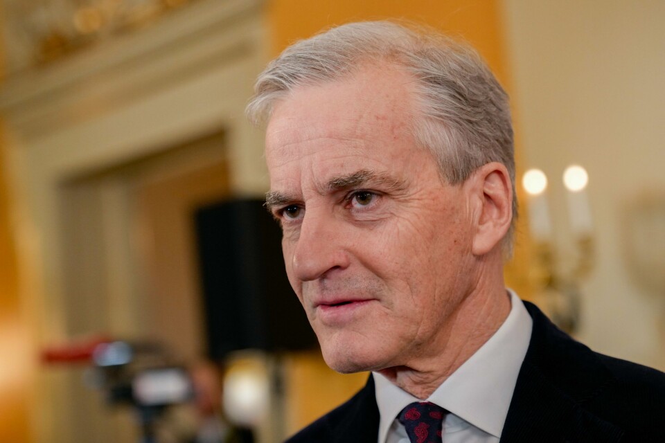 Statsminister Jonas Gahr Støre (Ap) gir strømselskapene klar beskjed om å kjappe seg med å rette seg etter regelendringene. Statsminister Jonas Gahr Støre (Ap) holder oppsummerende pressekonferanse i regjeringens representasjonsanlegg i Oslo tirsdag.Foto: Fredrik Varfjell / NTB