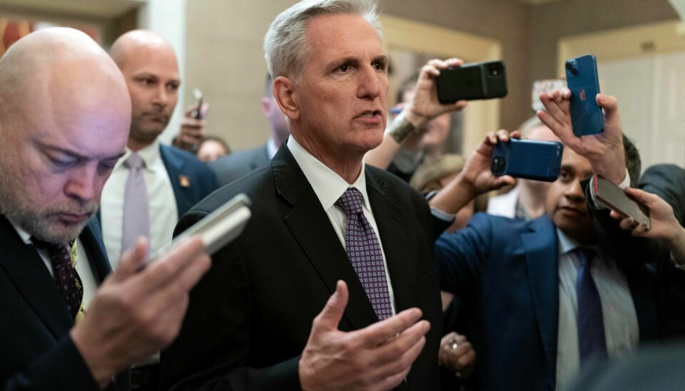 Representant Kevin McCarthy møtte pressen etter å ha tapt for sjette gang i speaker-valget. Representant Kevin McCarthy møter pressen etter sjette runden med tap i speaker-valget.