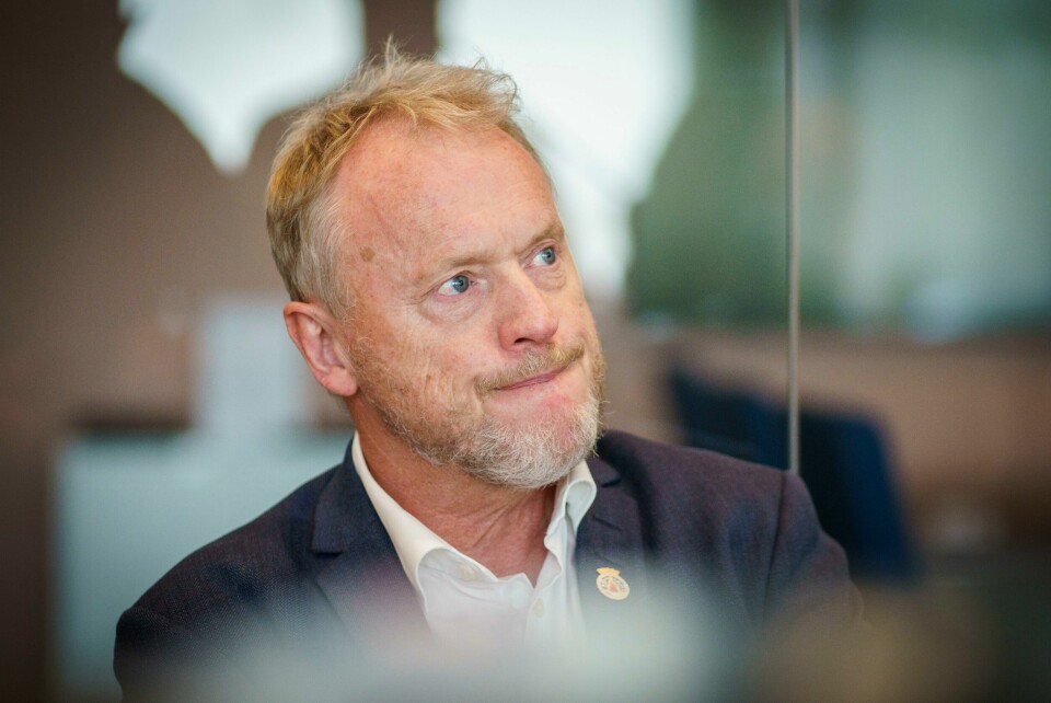 Oslos byrådsleder Raymond Johansen (Ap) mener regjeringen ikke har god nok grunn til å endre offentlighetsloven. Arkivfoto: Heiko Junge / NTB Byrådsleder Raymond Johansen (Ap) i Oslo godtar regjeringens grunnrenteskatt på vannkraft – på betingelsen av at den fjernes etter ett år. Foto: Heiko Junge / NTB