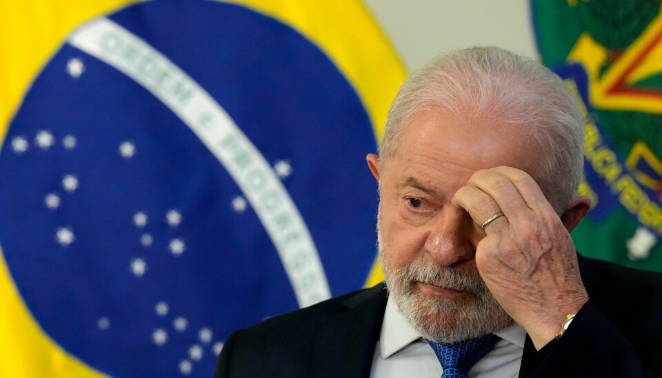 Brasils president Luiz Inacio Lula da Silva sier han tror Bolsonaro-tilhengerne som stormet kongressen i Brasilia i helgen, fikk hjelp av noen på innsiden. Brasils president Luiz Inacio Lula da Silva sier han tror Bolsonaro-tilhengerne som stormet kongressen i Brasilia i helgen, fikk hjelp av noen på innsiden. Foto: Eraldo Peres / AP / NTB