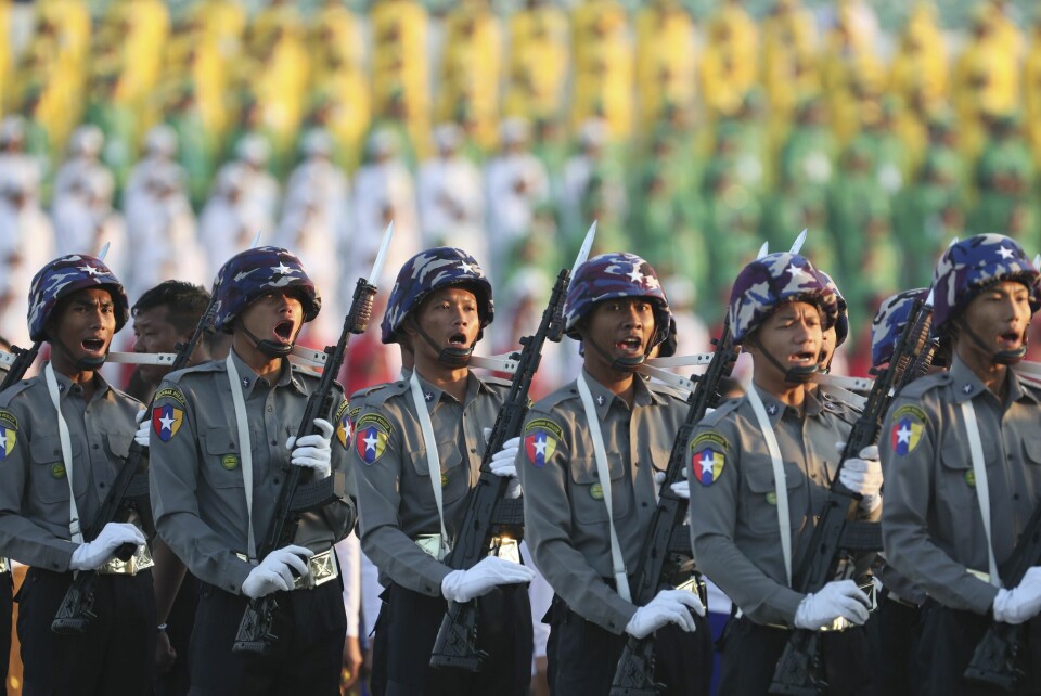 Myanmars militære grep makten i et kupp 1. februar 2021 og har siden slått brutalt ned på protester i landet. Myanmars militære grep makten i et kupp 1. februar 2021 og har siden slått brutalt ned på protester i landet. Foto: AP / NTB